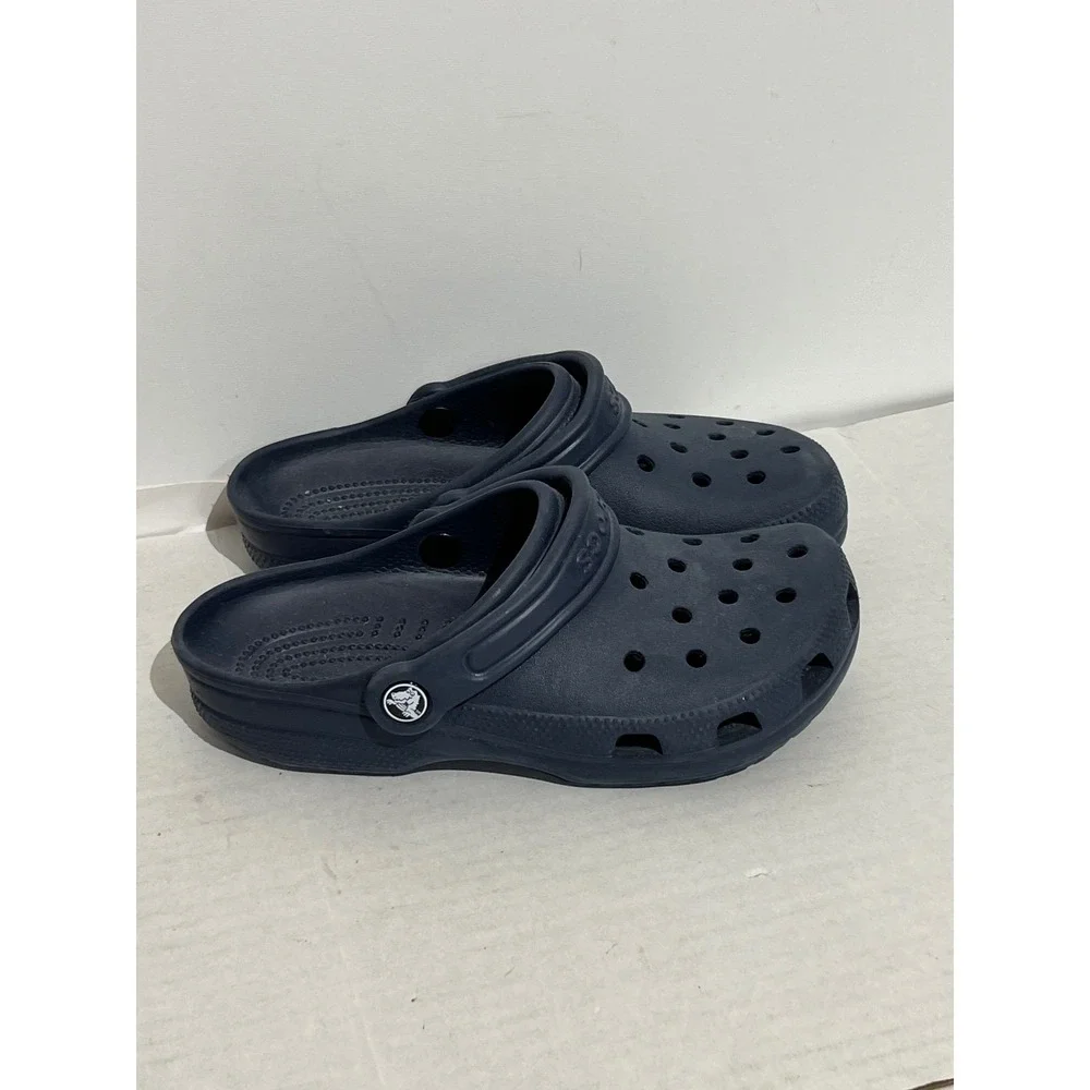 Crocs Classic Clog Navy Blue Mens 4 Womens 6 Water Friendly Slip On‎ Shoes